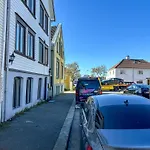 Sentral Og Moderne Leilighet I Stavanger